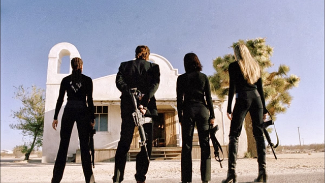 Imagem da notícia No streaming: O filme mais difícil de Tarantino é uma obra-prima de ação infinitamente divertida