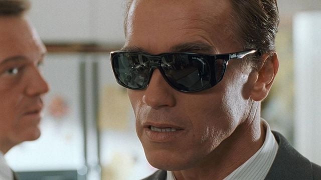 Imagem da notícia Hoje no streaming: Um sucesso de bilheteria com Arnold Schwarzenegger e padrão para todos os filmes de ação até hoje!