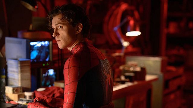 Imagem da notícia Homem-Aranha: Qual é a ordem das participações do Peter Parker de Tom Holland no Universo Cinematográfico Marvel?