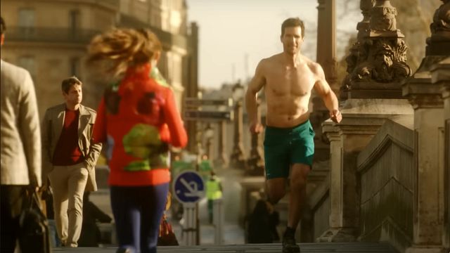 Imagem da notícia "É meio estilo anos 90": Uma das comédias mais vergonha alheia da década retornou em um tom mais dramático