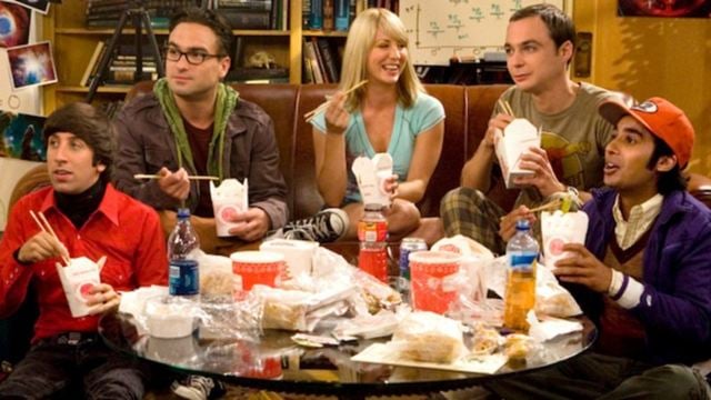 The Big Bang Theory errou feio nas primeiras temporadas, mas criadores conseguiram virar o jogo