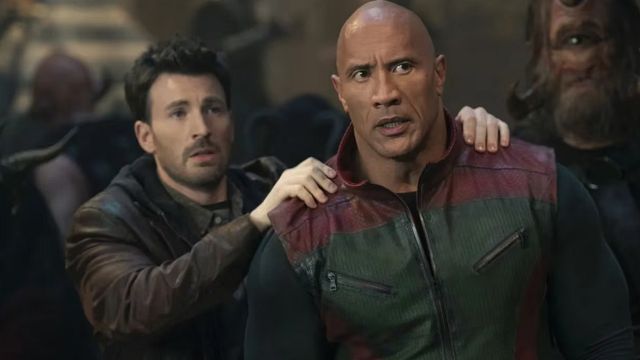 Imagem da notícia Dwayne Johnson fez xixi em garrafas e chegava atrasado no set, mas também distribuiu 100 mil dólares entre a equipe: "Todo mundo enlouquecia"