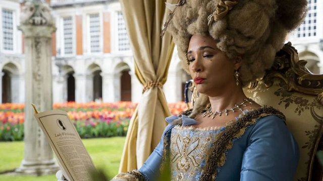 Imagem da notícia Bridgerton: O que vai acontecer com Lady Whistledown na 4ª temporada da série da Netflix?
