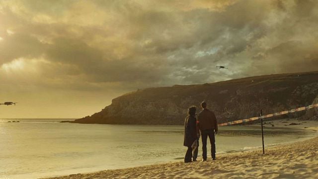 Imagem da notícia Já viu esta minissérie de ficção científica da Netflix? É tão viciante que você vai devorar os 6 episódios de uma só vez