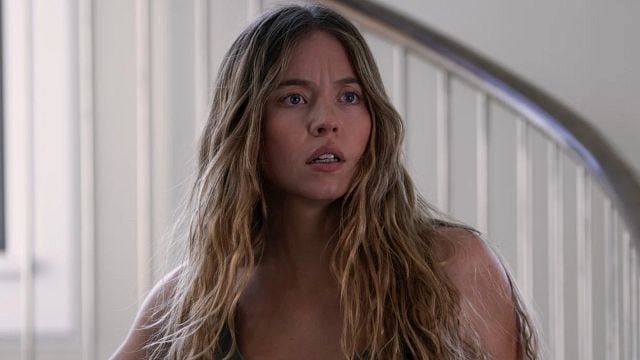 Imagem da notícia Após fracassar nas bilheterias com cinebiografia, Sydney Sweeney protagoniza suspense baseado em romance que vendeu 6,5 milhões de cópias