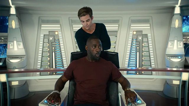 Imagem da notícia "Ele estava um pouco atrevido, eu fui e pow!": Idris Elba revela que deixou ator de olho roxo durante gravação de ficção científica