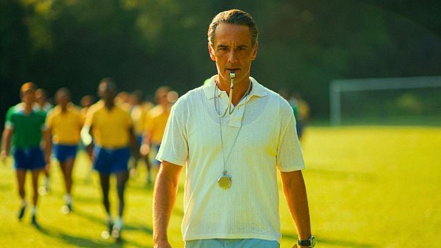 Imagem da notícia "Espero que continuem fracassando": O recado enérgico do diretor de Brasil 70, a minissérie da Netflix que já é um fenômeno (Entrevista)