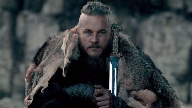Imagem da notícia Ficou órfão de Vikings? Esta outra série brutal da Netflix conquistou 37 milhões de contas em um mês
