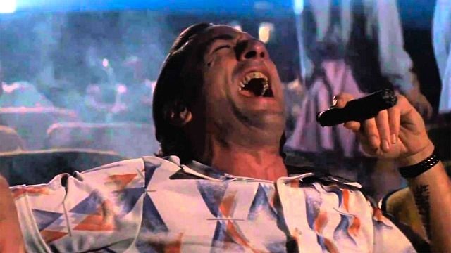 Imagem da notícia Robert De Niro pagou 5 mil dólares a um dentista para arruinar seus dentes e conseguir um dos papéis de sua vida: Agora, Javier Bardem está seguindo o exemplo