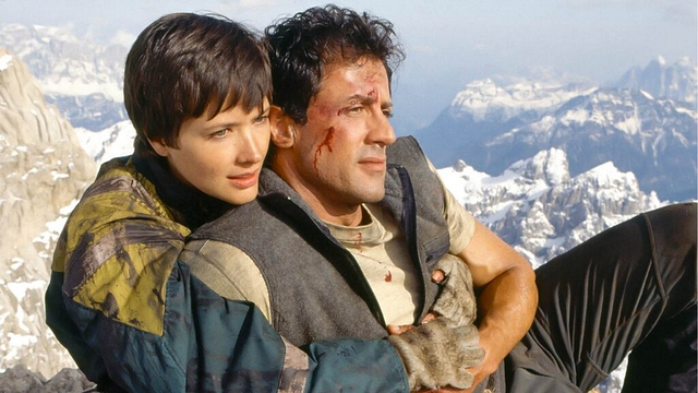 Imagem da notícia Uma das cenas mais caras do cinema: Há 32 anos, Sylvester Stallone pagou 1 milhão de dólares do próprio bolso para fazê-la