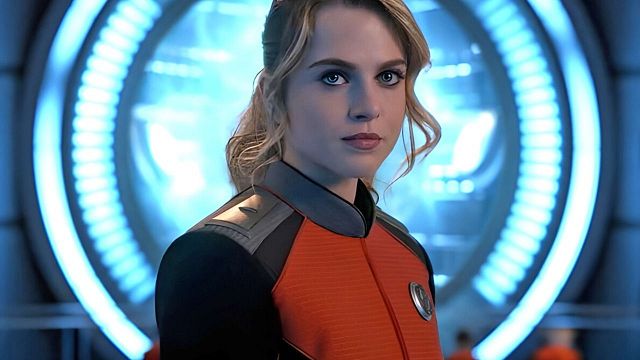 Imagem da notícia No streaming: Esta série de ficção científica com viagens intergalácticas é considerada a melhor sucessora de Star Trek