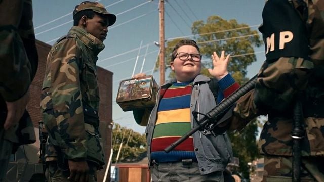 Imagem da notícia "Contei para todo mundo que era um documentário sobre maionese": Jake Connelly, o Derek de Stranger Things, seguiu estratégia inusitada para esconder que estava filmando a 5ª temporada