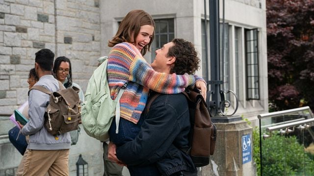 Imagem da notícia Off Campus: Quantos episódios a 1ª temporada de Amores Improváveis vai ter?