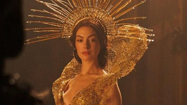 Imagem da notícia Anne Hathaway teve uma crise e chegou a fazer homens musculosos chorarem nos bastidores de novo filme: "Foi como filmar Apocalypse Now"
