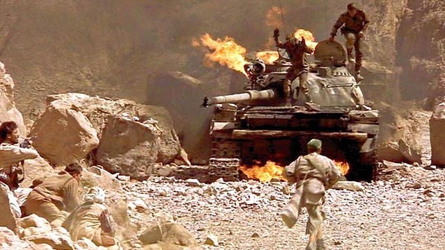 Imagem da notícia No streaming: Este filme de guerra pouco conhecido é imperdível para os fãs de Platoon e Apocalypse Now!