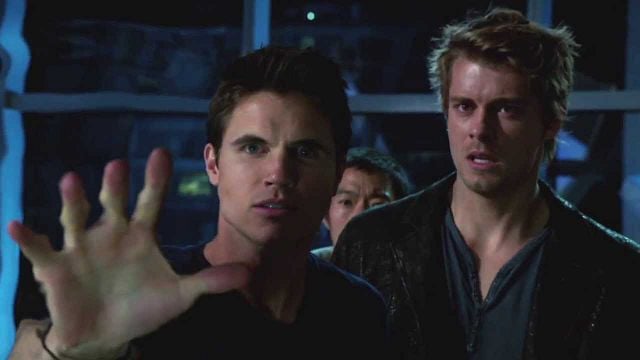 Imagem da notícia Eu fui a única pessoa que se importou com essa série sobrenatural: Foi cancelada e esquecida na 1ª temporada