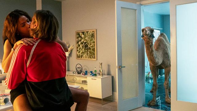 Imagem da notícia Depois de apenas uma temporada, Netflix cancela esta série de ação dos criadores de Cobra Kai