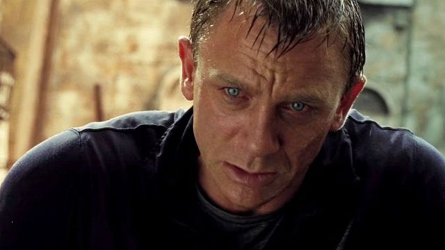 Imagem da notícia "Começar a gravar sem roteiro não dá certo": Daniel Craig revela qual é o pior filme do 007