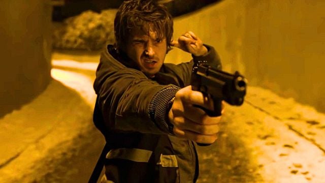 Imagem da notícia "Tomei liberdades": Diretor do filme de Resident Evil confirma o maior pesadelo dos fãs puristas e revela exatamente quando história acontece
