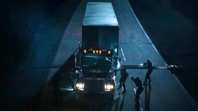 2 anos depois, uma das séries mais vistas da história da Netflix retorna: A 2ª temporada deste thriller de ação já tem trailer e data de lançamento