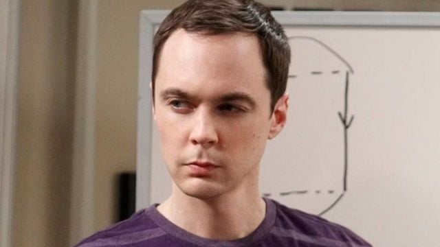 Imagem da notícia "As pessoas estão cansadas de me ver como uma decepção": Essa cena de The Big Bang Theory foi marcante, mas causa dor de cabeça para Jim Parsons