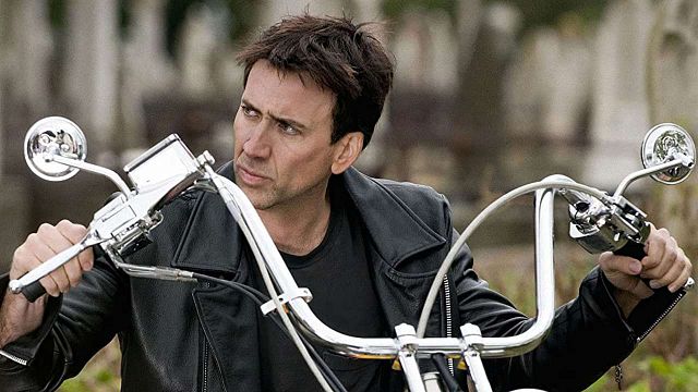 Imagem da notícia "Deveria ser proibido para menores": O Motoqueiro Fantasma era para ser muito mais pesado, mas estúdio barrou (por motivo controverso)