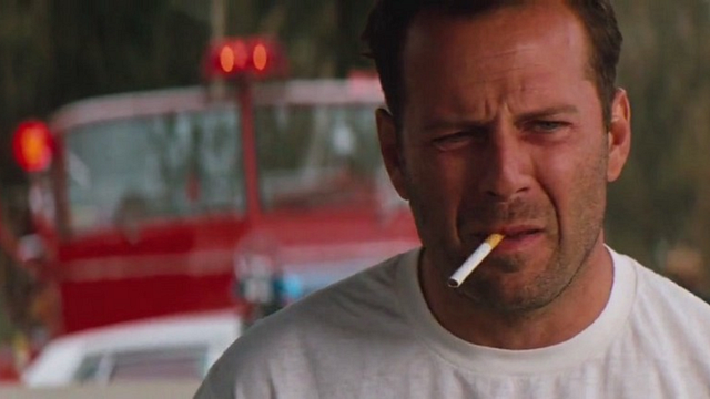 Imagem da notícia Com 30 minutos a mais e significativamente mais brutal: Uma versão perdida de um filme cult de Bruce Willis ressurgiu