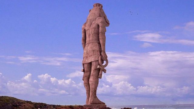 Imagem da notícia Michael Keaton ia protagonizar uma das séries mais míticas da história da televisão, mas disse não por preguiça