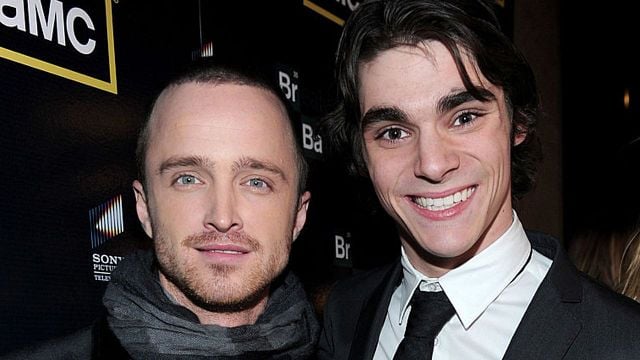Imagem da notícia "Eu amava sua risada": Aaron Paul resgata vídeo de RJ Mitte sobre saúde mental em homenagem ao colega de Breaking Bad