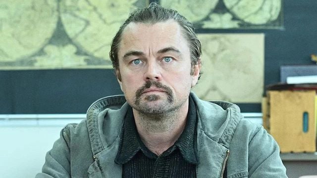 Imagem da notícia "Assisti ao filme três ou quatro vezes": Leonardo DiCaprio revela que se inspirou neste clássico de Al Pacino para seu papel em Uma Batalha Após a Outra