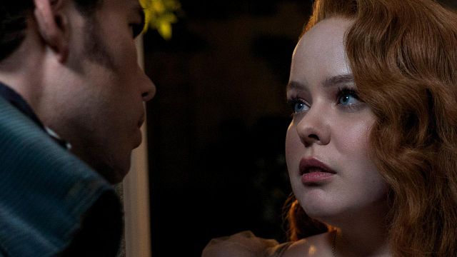 Imagem da notícia "Tive que beijar meu amigo": Atriz de Bridgerton antecipa bastidores das cenas picantes da 3ª temporada