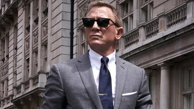 Imagem da notícia Esqueça Christopher Nolan: Zack Snyder quer chegar aonde a franquia 007 nunca ousou