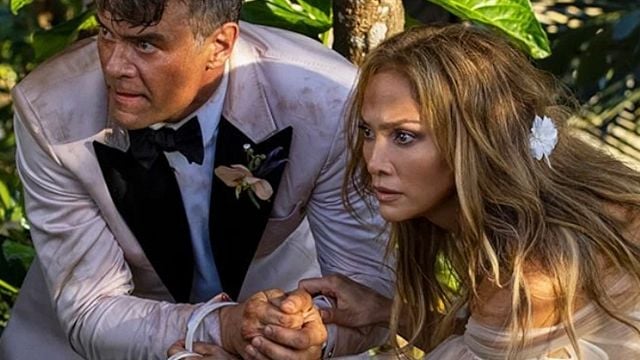 Imagem da notícia Tela Quente hoje (15/12): Filme Casamento Armado, com Jennifer Lopez, quase terminou em tragédia nos bastidores; entenda!