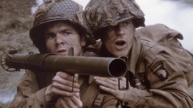 Imagem da notícia "Uma das grandes cenas história da televisão": O clássico de guerra de Steven Spielberg que impressiona pela precisão histórica
