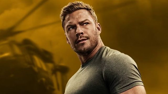 Imagem da notícia Há 12 anos, a estrela de Reacher, Alan Ritchson, estrelou Jogos Vorazes – e ainda se arrepende desta cena