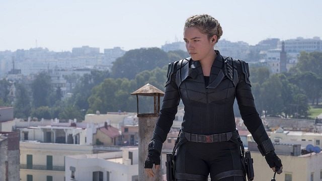 Imagem da notícia "Que p*rra é essa?": Florence Pugh insistiu para pular do segundo maior prédio do mundo em Thunderbolts*, mesmo que sua segurança estivesse em risco