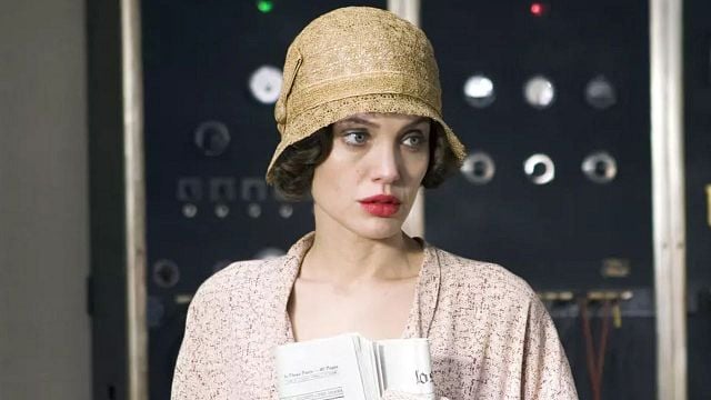 Imagem da notícia Hoje à noite no streaming: E se Clint Eastwood deu para Angelina Jolie o melhor papel de sua carreira?