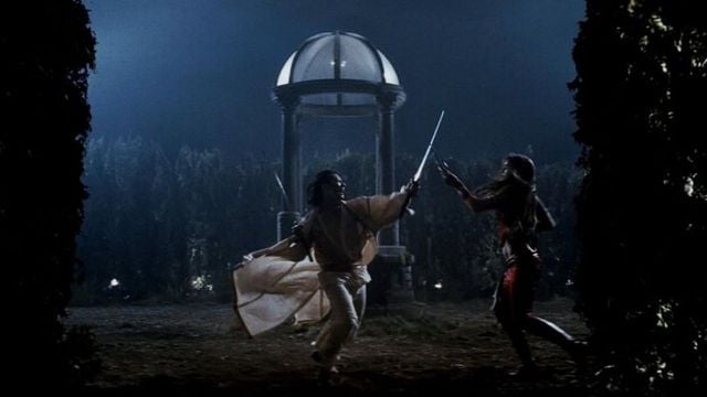 Imagem da notícia O filme que liderou Top 10 da Netflix foi um fracasso tão grande que enterrou a carreira de seu diretor - mas a protagonista ressurgiu 19 anos depois