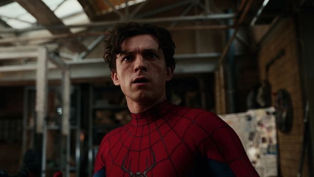 Imagem da notícia Tom Holland vai continuar interpretando Peter Parker após Homem-Aranha: Um Novo Dia?