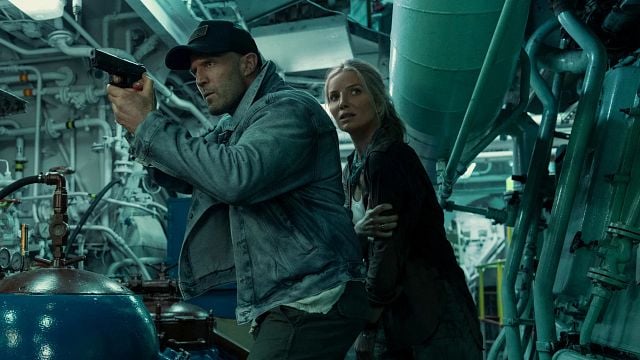 Imagem da notícia "Meus músculos tinham que estar prontos para qualquer coisa": Annabelle Wallis, de Peaky Blinders, enfrentou treinamento intenso para estrelar Código: Vingança com  Jason Statham