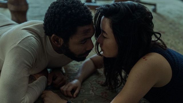 Imagem da notícia "As pessoas ficarão chocadas": Donald Glover prevê reações fortes à série de Sr. e Sra. Smith