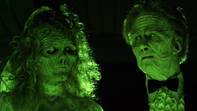 Imagem da notícia "O que aconteceu com essa pessoa 35 anos depois?" Tim Burton revela o motivo da demora na continuação de seu clássico filme de terror