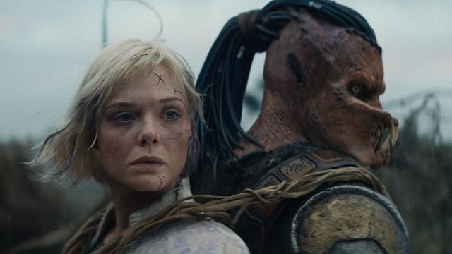 Imagem da notícia "Era uma engenhoca interessante": Elle Fanning foi "carregada como uma mochila" de verdade nas gravações de Predador: Terras Selvagens