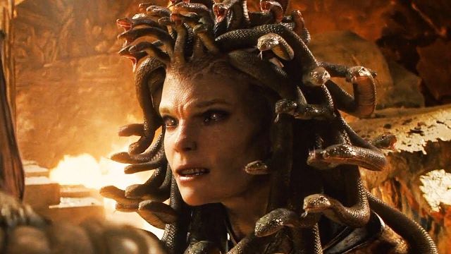 Imagem da notícia No streaming, é possível ver uma aventura de fantasia que copiou miseravelmente Avatar: “Foi um truque para tirar dinheiro do bolso do público”