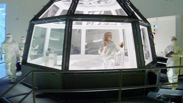 Imagem da notícia Entre A Mosca e Alien: Há 31 anos, este filme de ficção científica devia muito do seu sucesso a uma criatura que se tornou um clássico cult