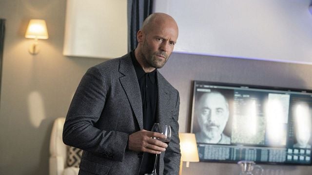 Imagem da notícia Disponível em 2 streamings: Talvez o melhor filme de Jason Statham dos últimos anos não seja apenas para fãs de ação