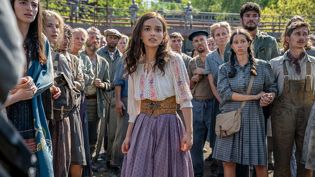 Imagem da notícia Jogos Vorazes: Elenco poderá promover novo filme da franquia, mesmo durante a greve. Entenda o acordo