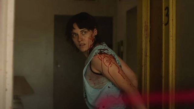 Novo filme lésbico de Kristen Stewart causa reações viscerais no Festival de Sundance 2024: "Essa é pros esquisitos!"
