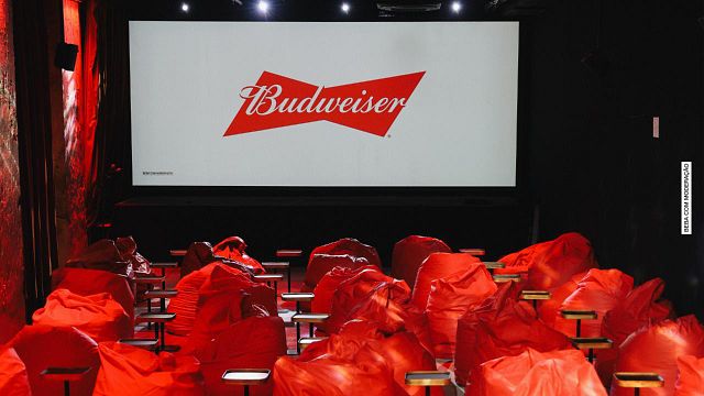 Imagem da notícia A cerveja por trás de Hollywood: Budweiser celebra clássicos do cinema com Sessão Bud