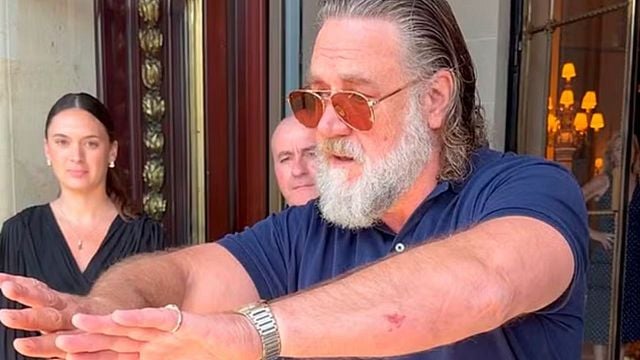 Imagem da notícia “Se forem babacas, vou embora”: Encontro de Russell Crowe com fãs gerou polêmica e ator rebateu